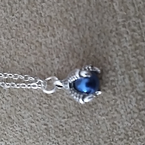 COPY - Dragon Claw Pendant Necklace NWT - Picture 2 of 2